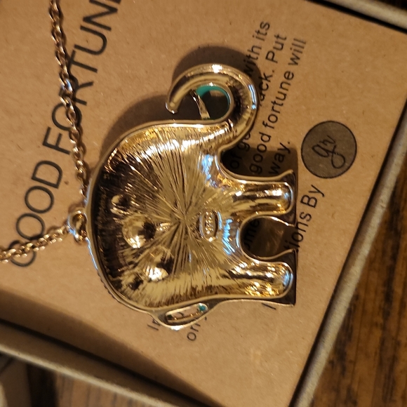 Moghul Elephant Enamel Necklace - Picture 4 of 4